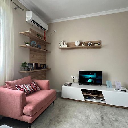 Cozy Flat Near Air Albania Stadium 1 Тирана Экстерьер фото