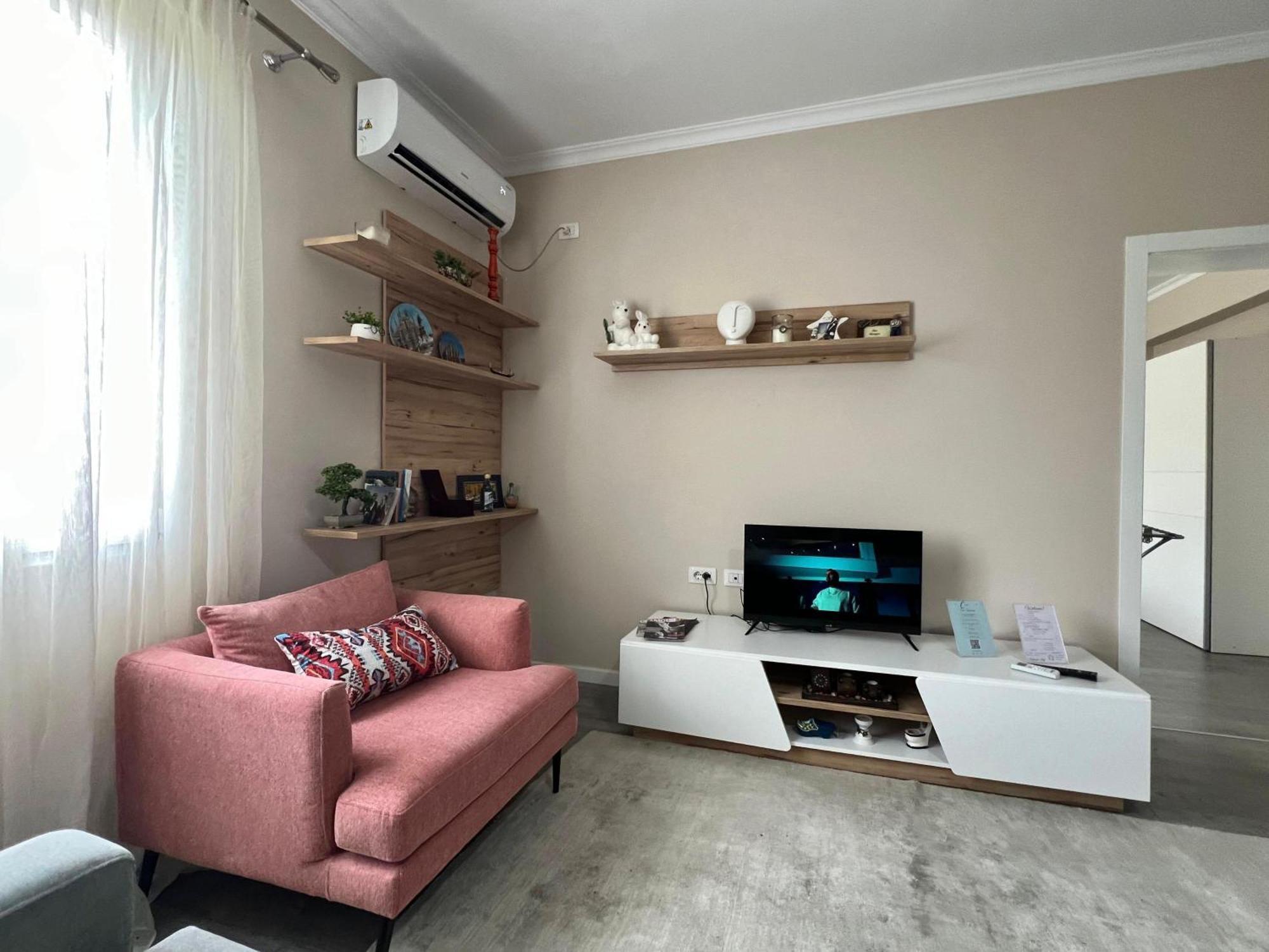 Cozy Flat Near Air Albania Stadium 1 Тирана Экстерьер фото